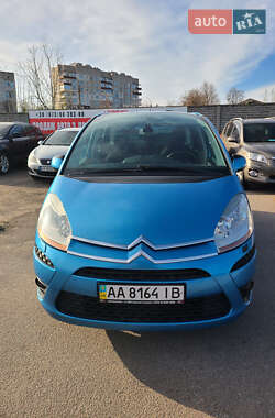 Хэтчбек Citroen C4 2008 в 
