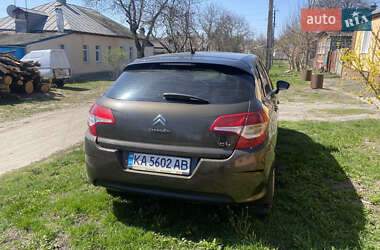 Хэтчбек Citroen C4 2014 в 