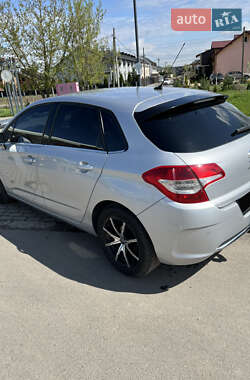 Хэтчбек Citroen C4 2011 в 
