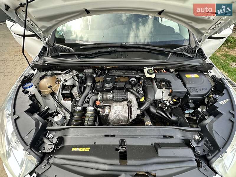 Хэтчбек Citroen C4 2014 в Болехове