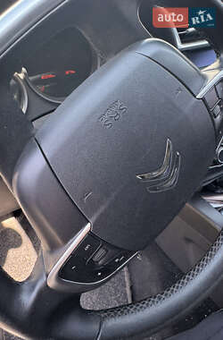 Хэтчбек Citroen C4 2011 в 