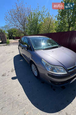 Хэтчбек Citroen C4 2007 в 
