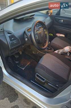 Хэтчбек Citroen C4 2007 в 