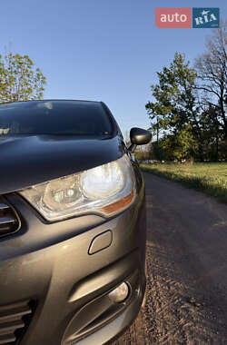 Хетчбек Citroen C4 2013 в 