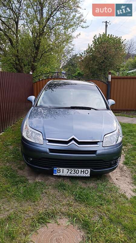 Хэтчбек Citroen C4 2005 в 