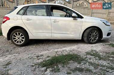 Хэтчбек Citroen C4 2013 в 