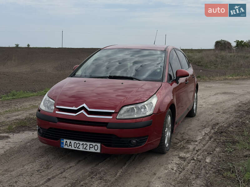 Хетчбек Citroen C4 2006 в 
