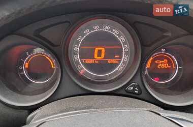 Хэтчбек Citroen C4 2013 в 