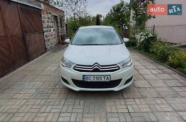 Хэтчбек Citroen C4 2013 в 