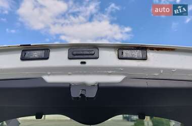 Хэтчбек Citroen C4 2016 в 