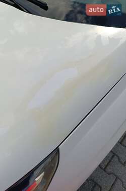 Хэтчбек Citroen C4 2016 в 