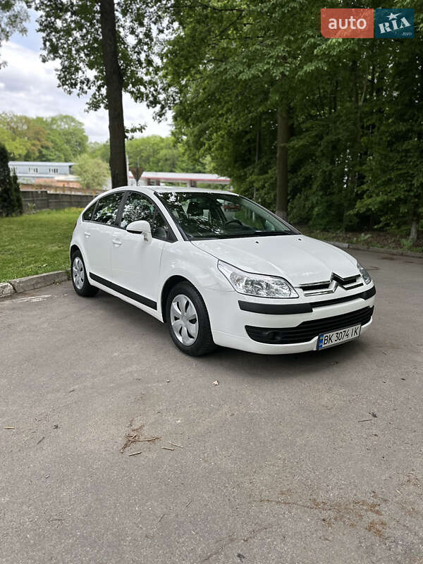 Хэтчбек Citroen C4 2010 в Виннице