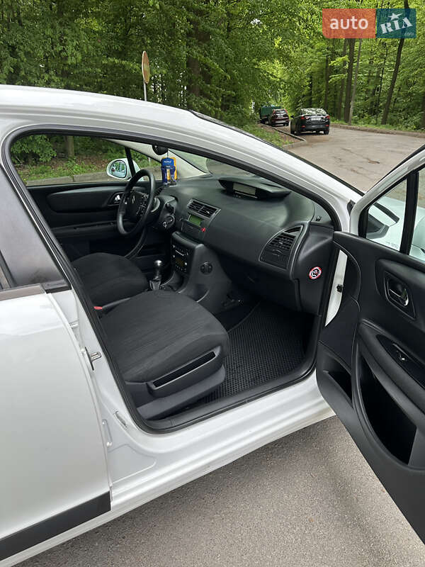 Хэтчбек Citroen C4 2010 в Виннице