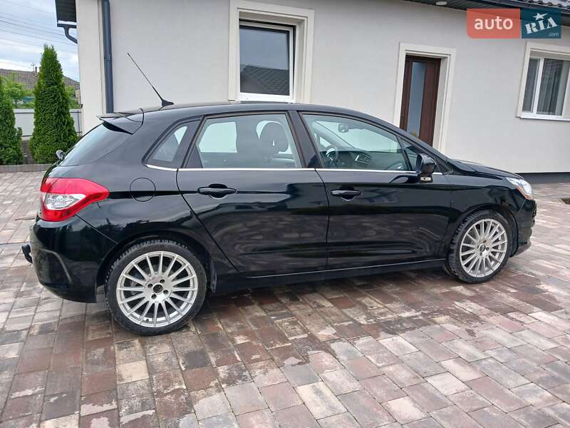 Хэтчбек Citroen C4 2013 в Кицмани