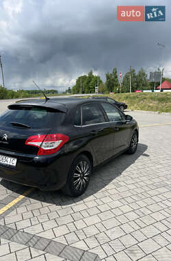 Хэтчбек Citroen C4 2012 в 