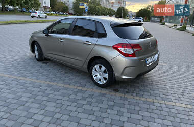 Хэтчбек Citroen C4 2012 в 