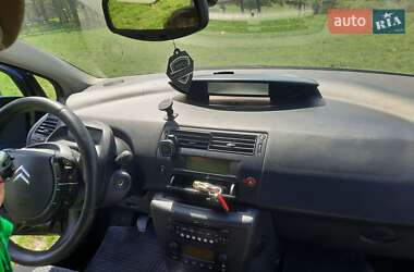 Хэтчбек Citroen C4 2007 в 
