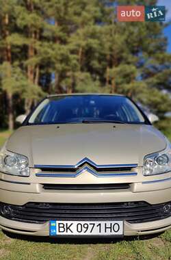 Хэтчбек Citroen C4 2005 в 