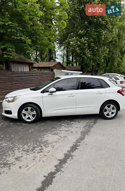 Хетчбек Citroen C4 2012 в 