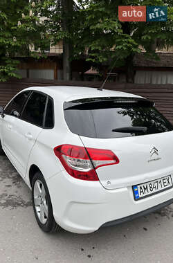 Хетчбек Citroen C4 2012 в 
