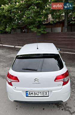 Хетчбек Citroen C4 2012 в 