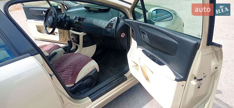 Хэтчбек Citroen C4 2007 в Житомире