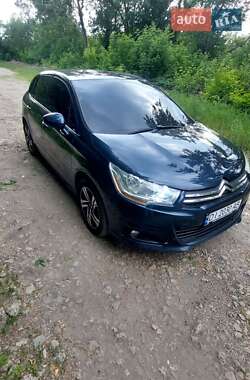 Хэтчбек Citroen C4 2012 в 