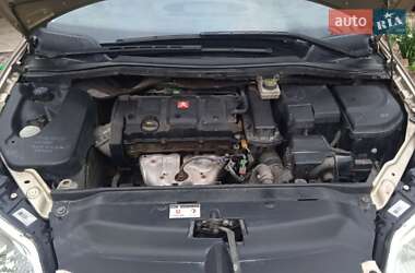 Хэтчбек Citroen C4 2005 в 