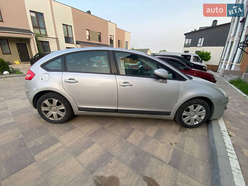 Хэтчбек Citroen C4 2009 в Буче