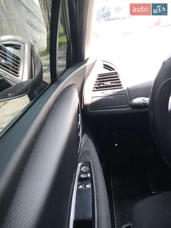 Хетчбек Citroen C4 2010 в Черкасах