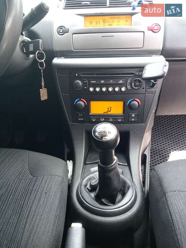 Хетчбек Citroen C4 2010 в Черкасах