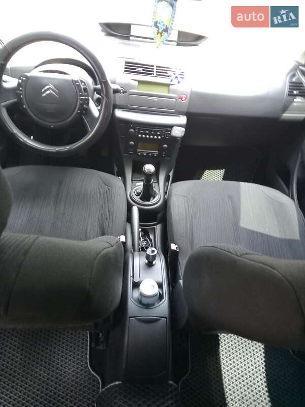 Хетчбек Citroen C4 2010 в Черкасах