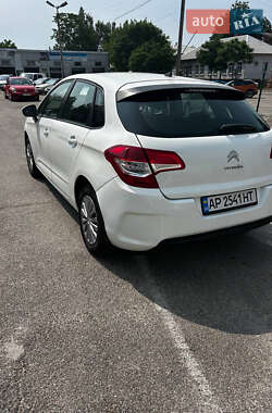 Хэтчбек Citroen C4 2013 в 