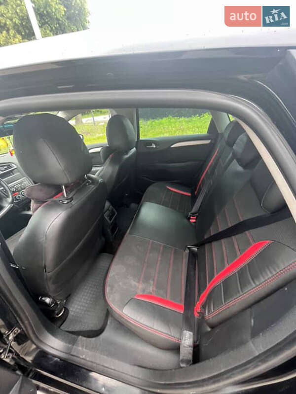 Хэтчбек Citroen C4 2012 в Ивано-Франковске