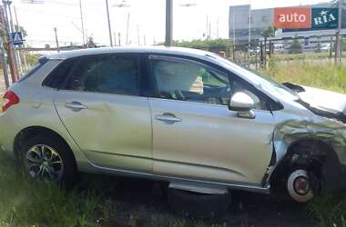 Хэтчбек Citroen C4 2011 в 