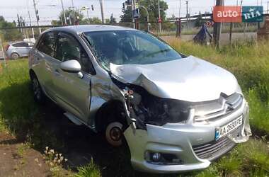 Хэтчбек Citroen C4 2011 в 