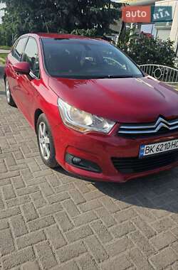 Хэтчбек Citroen C4 2013 в 