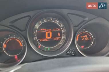 Хэтчбек Citroen C4 2013 в 