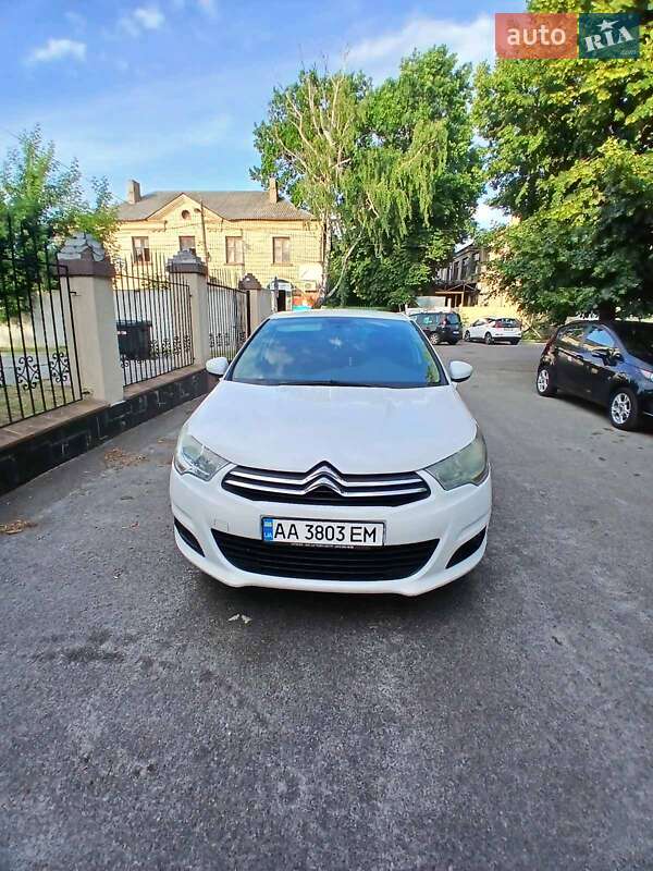 Citroen C4 2011