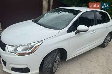 Хэтчбек Citroen C4 2014 в 