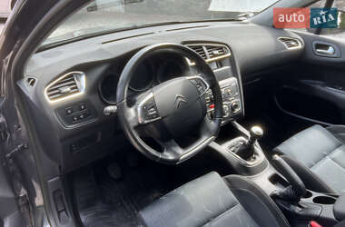 Хэтчбек Citroen C4 2013 в 
