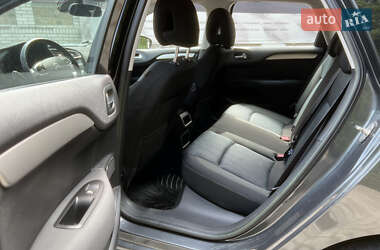 Хэтчбек Citroen C4 2013 в 