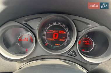 Хэтчбек Citroen C4 2013 в 