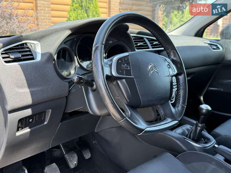 Хэтчбек Citroen C4 2012 в Киеве