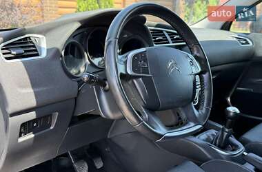 Хэтчбек Citroen C4 2012 в 