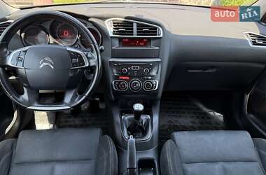 Хэтчбек Citroen C4 2012 в 