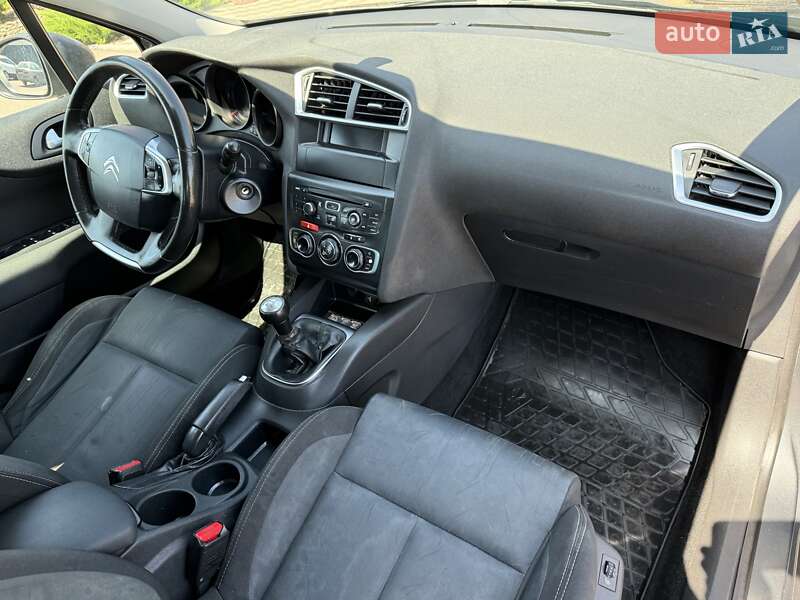 Хэтчбек Citroen C4 2012 в Киеве