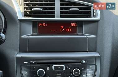 Хэтчбек Citroen C4 2012 в 