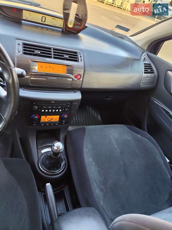 Хэтчбек Citroen C4 2008 в Полтаве