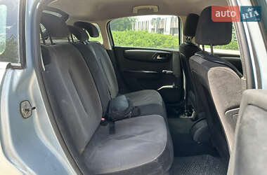 Хетчбек Citroen C4 2008 в 